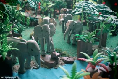 Img 2150 diorama jungle playmobil dominique bethune