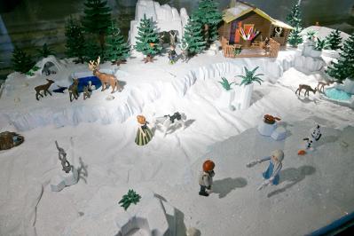 Playmobil puteaux 2016 diorama playmobil reine des neiges dominique bethune